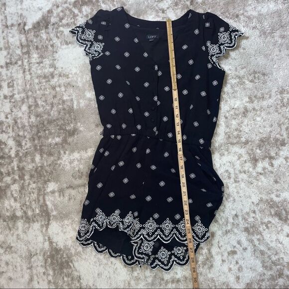Loft Embroidered Trim Romper Black and White Eyelet scalloped edge SZ XXS - Picture 8 of 11